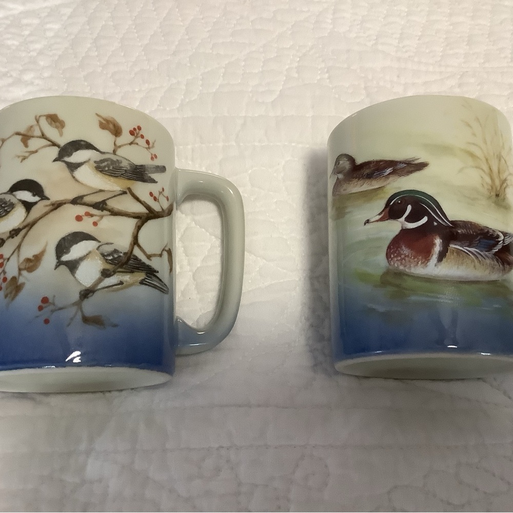 Charming Bird-Themed Ceramic Mugs
